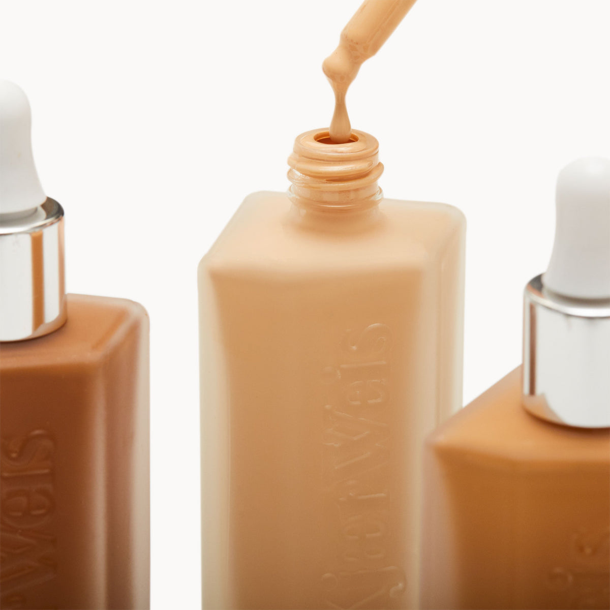 Invisible Touch Liquid Foundation / M235 – Finesse