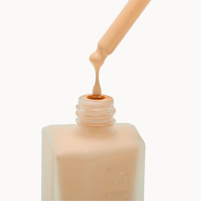 Invisible Touch Liquid Foundation / F130 – Silken