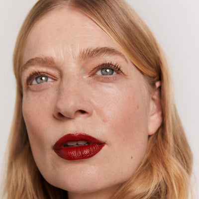 Matte, Naturally Liquid Lipstick / KW Red