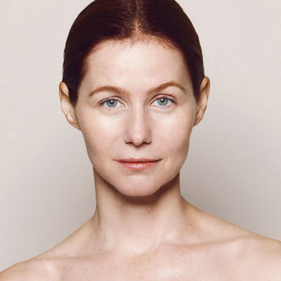 Invisible Touch Liquid Foundation / F118 – Like Porcelain
