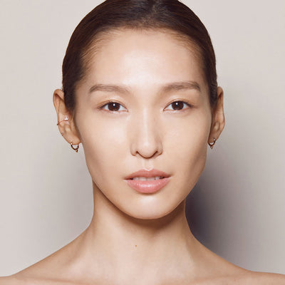 Invisible Touch Liquid Foundation / F130 – Silken