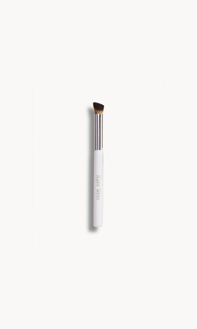 Face Brushes / The Buffer-Concealer Brush