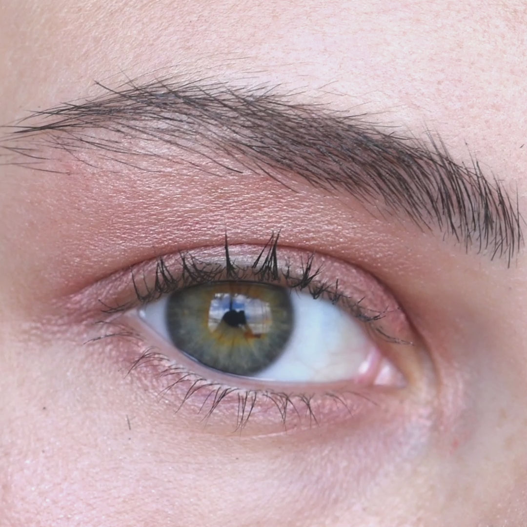 Cream Eye Shadow / Illuminated
